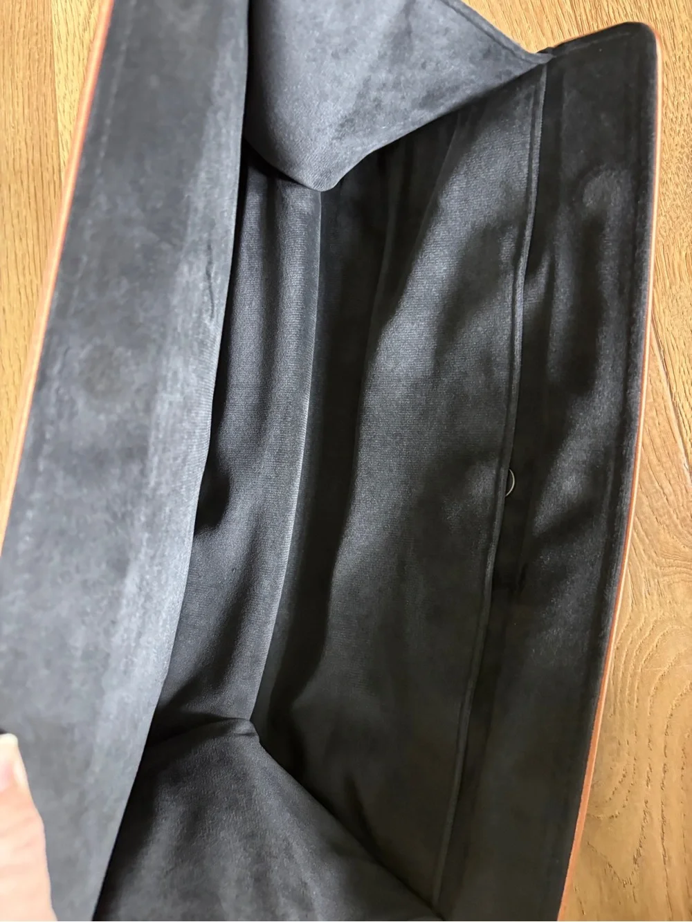 Dyson airwrap heat resistant travel pouch